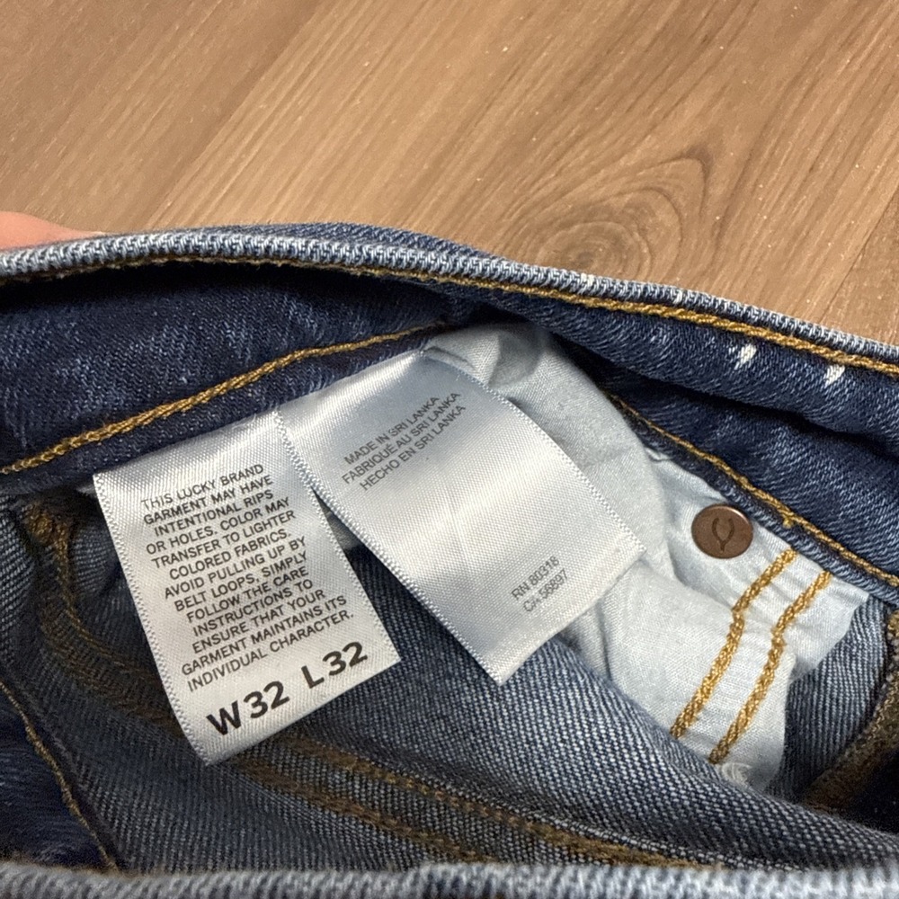 Lucky Brand Jeans 121 Men 32x32 Blue Slim Straight‎ Fit Cotton Blend Light Wash - Picture 12 of 13
